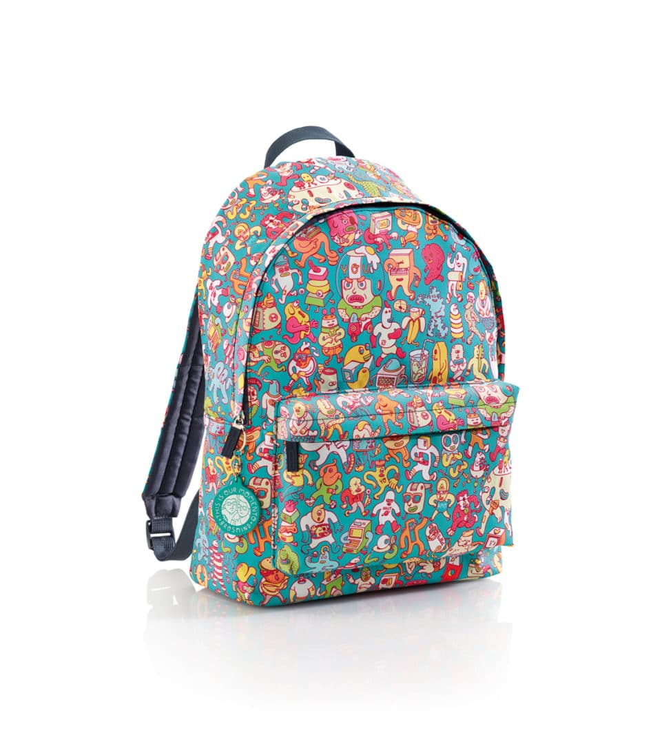 Mochila ilustrada de la colección de licencias de Miquelrius. Diseño incluido en el proyecto de estrategia de branding de Nomon Design.