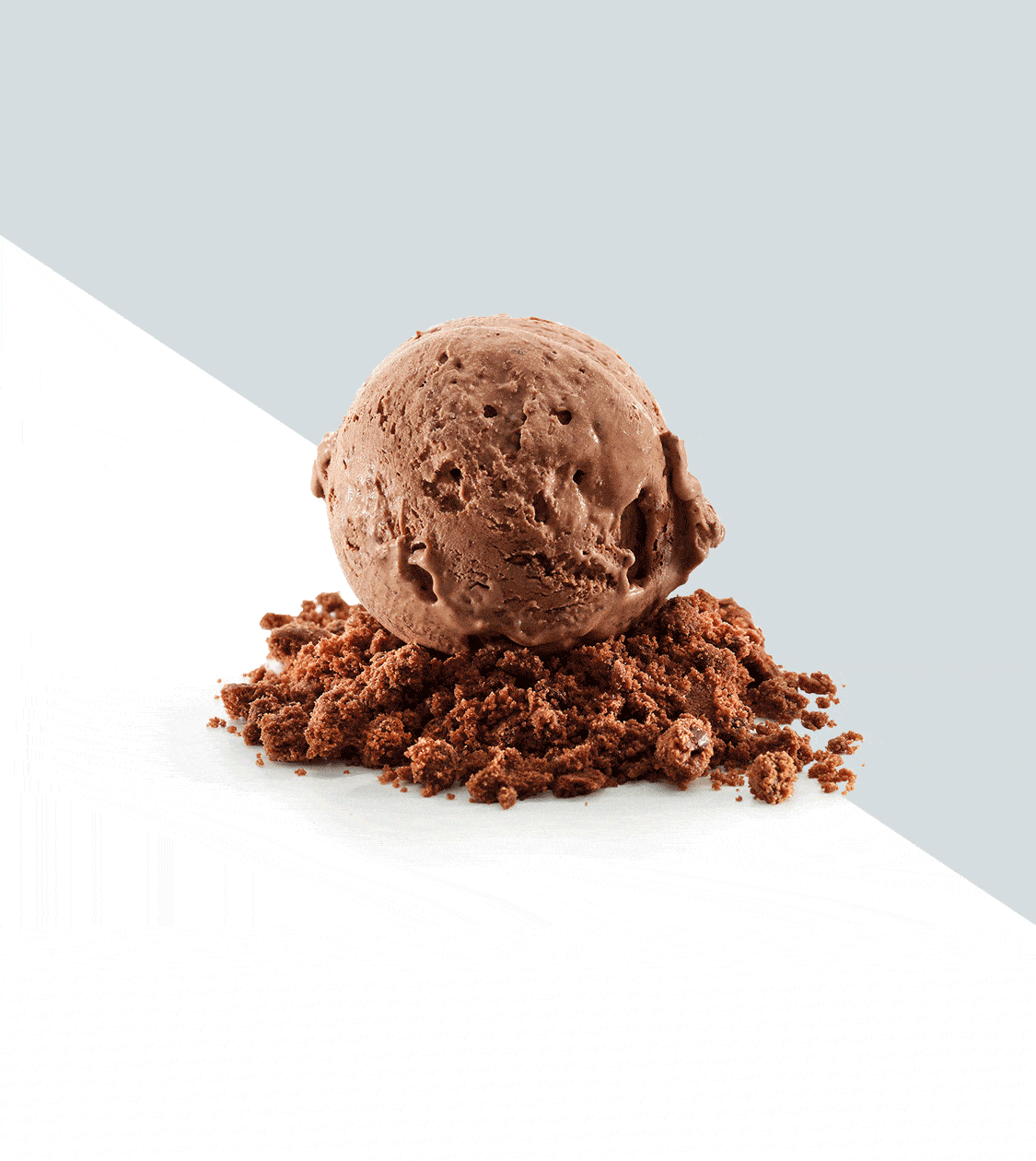 Dirección de arte del catálogo corporativo para Chelats Sarrate por Nomon Design, agencia de branding, diseño gráfico y packaging de Barcelona.