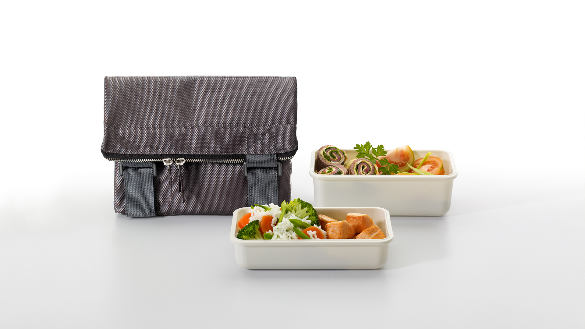 Diseño de producto de la bolsa Take Away para Valira por Nomon Design, agencia de branding