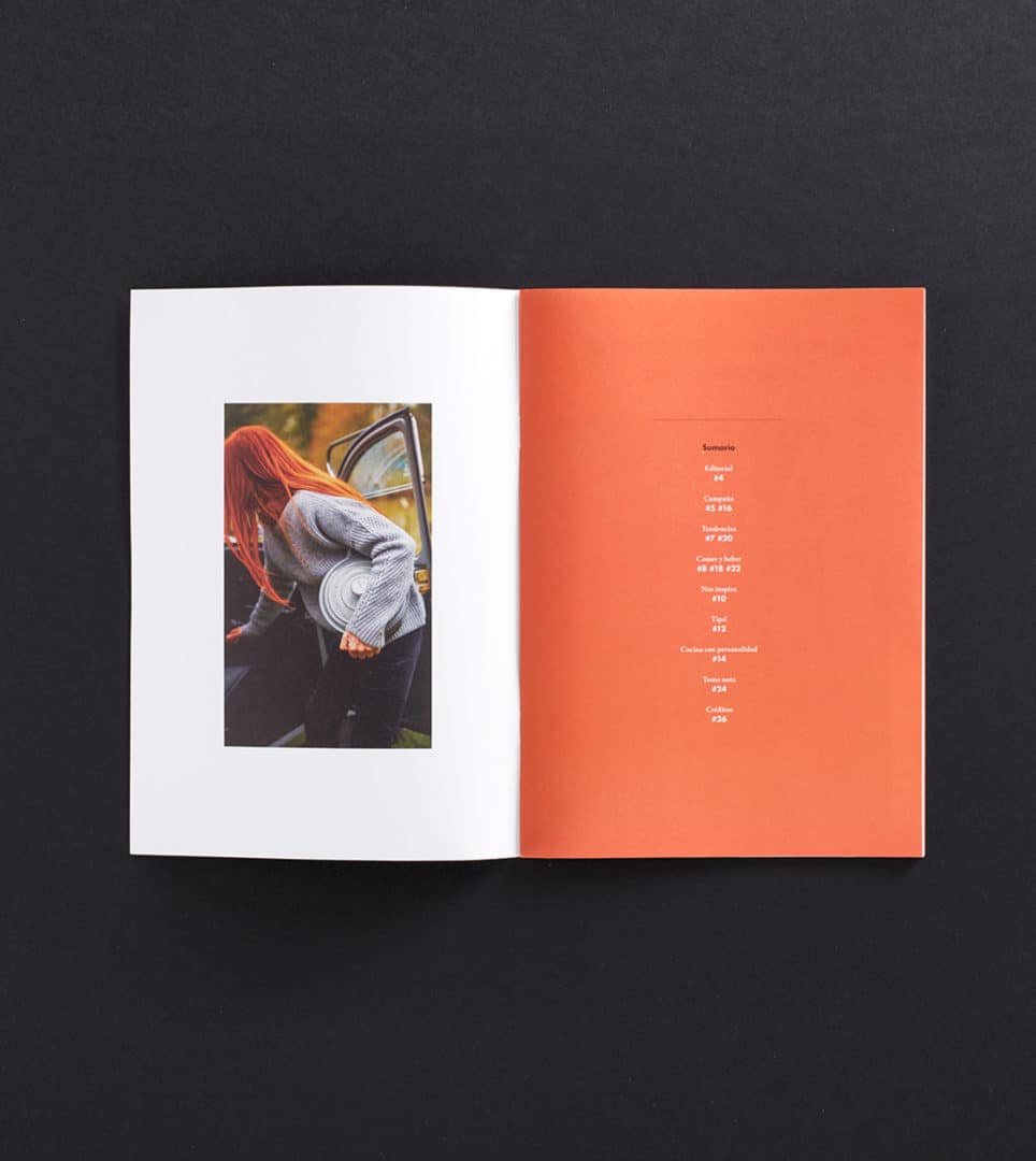 Diseño editorial de Bistro de Le Creuset 2 por Nomon Design, agencia de branding, diseño gráfico y packaging de Barcelona.