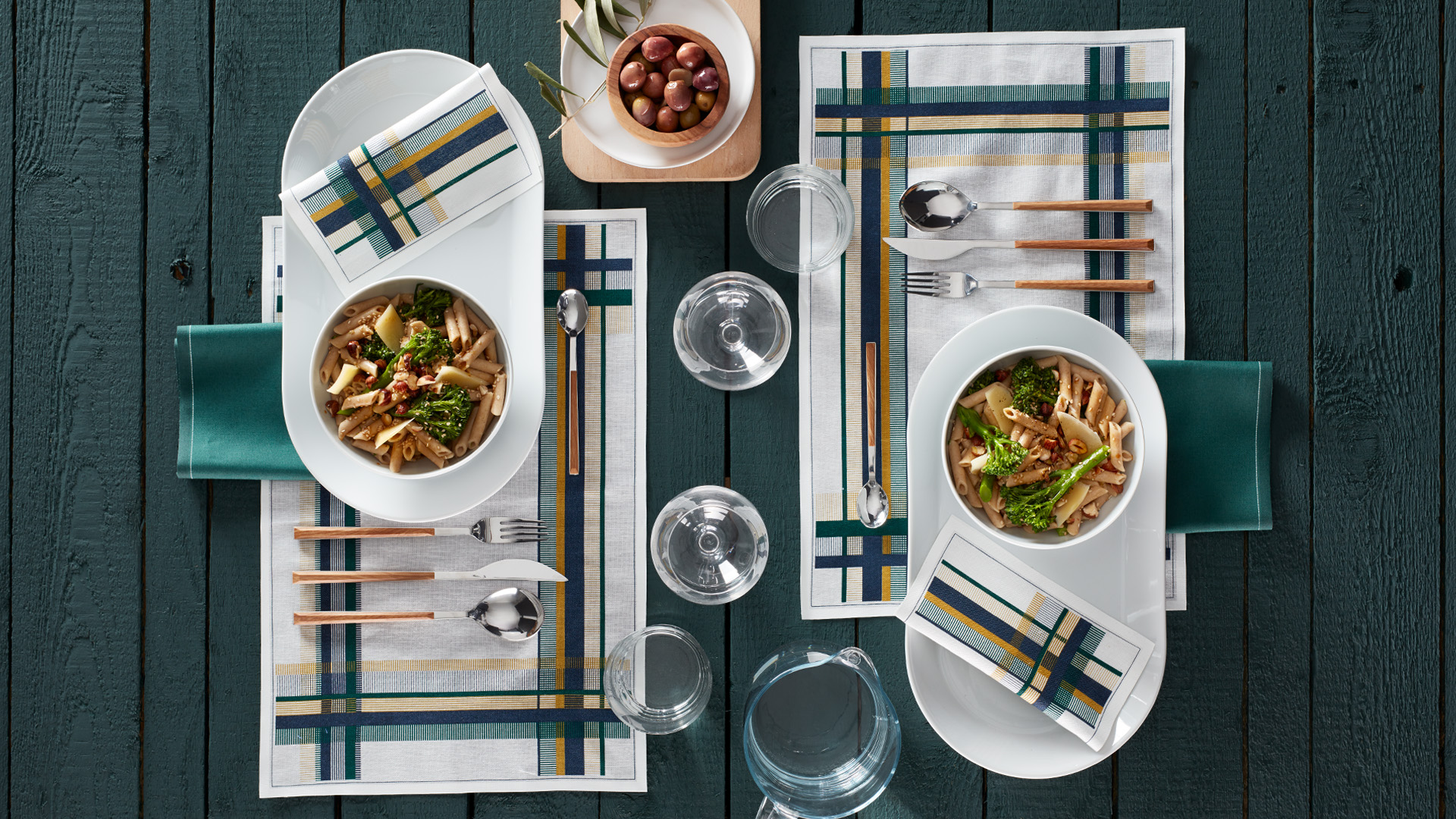 Diseño de producto y colecciones de MY DRAP por Nomon Design, agencia de branding