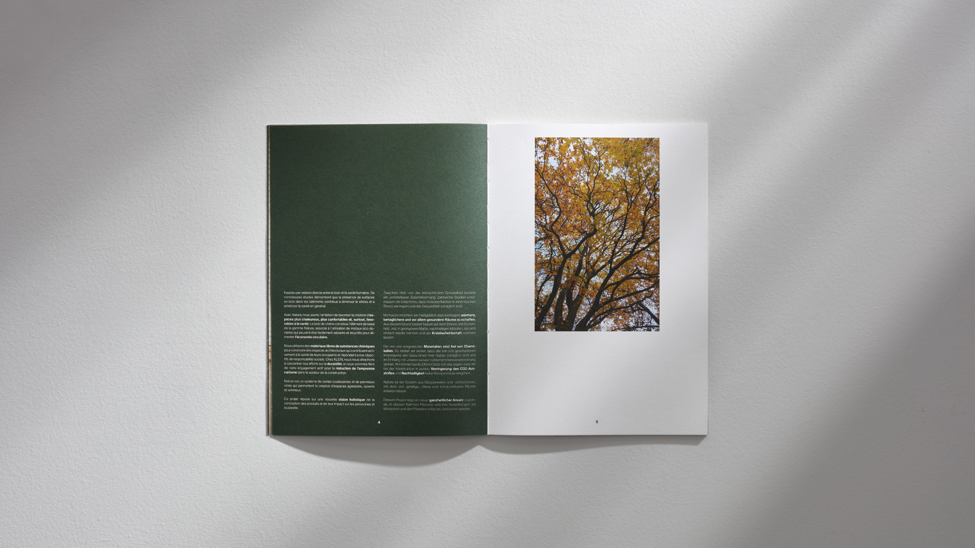 Interior del catálogo de Nature by Klein por Nomon Design, agencia de branding