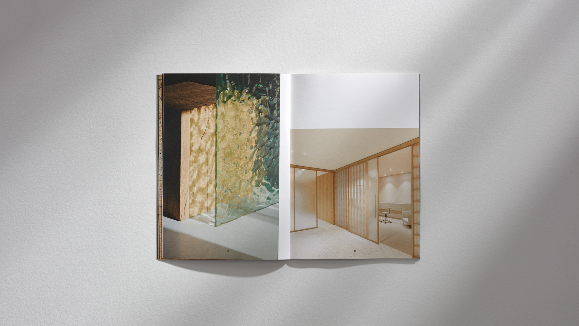 Dirección de arte en el interior del catálogo de Nature by Klein por Nomon Design, agencia de branding