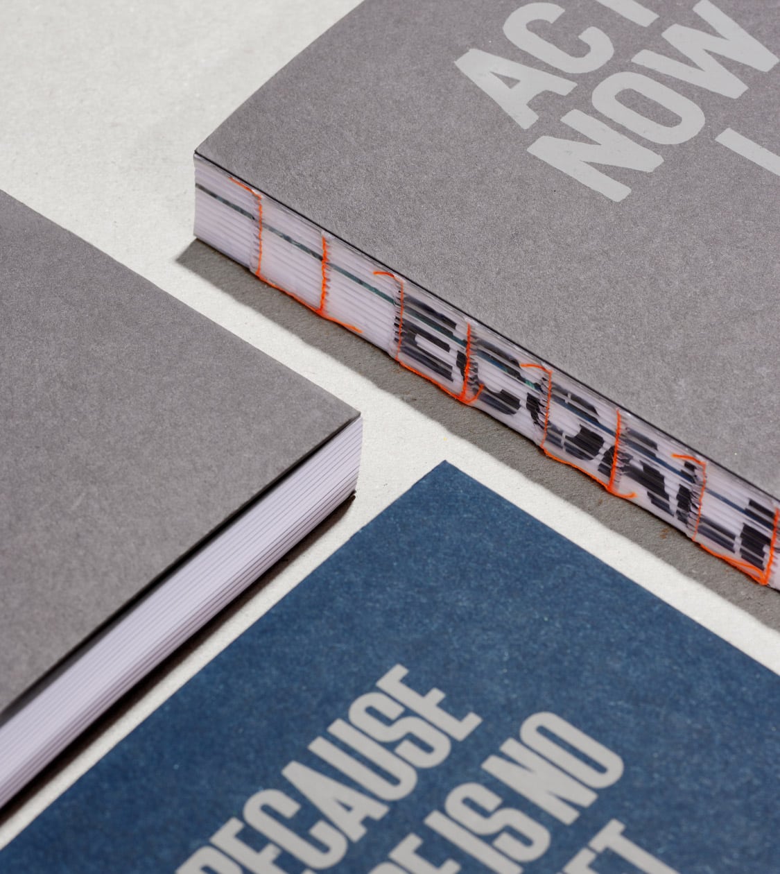 Detalle de diseño de producto para la colección «Ecoalf powered by Miquelrius» por NOMON DESIGN, agencia de branding