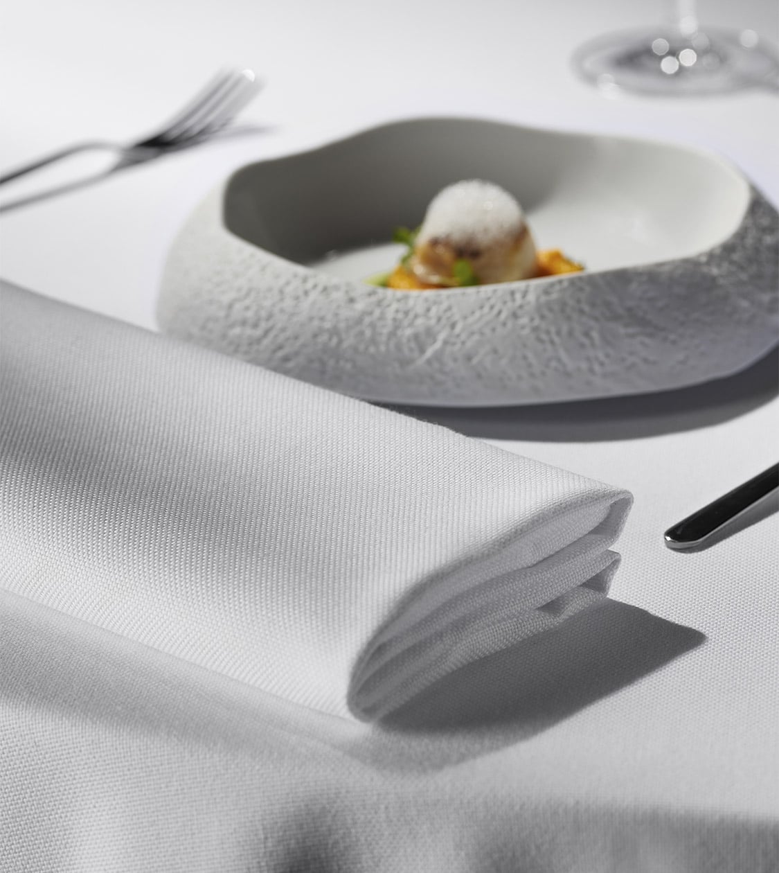 Creación del branding corporativo de Athos para el sector horeca de la mano de NOMON DESIGN, agencia de branding de Barcelona