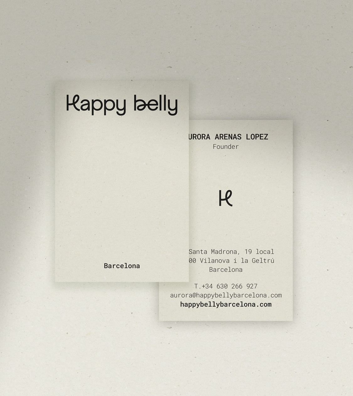 Branding aplicado a las tarjetas visita Happy Belly Barcelona, por NOMON DESIGN, agencia de branding de Barcelona