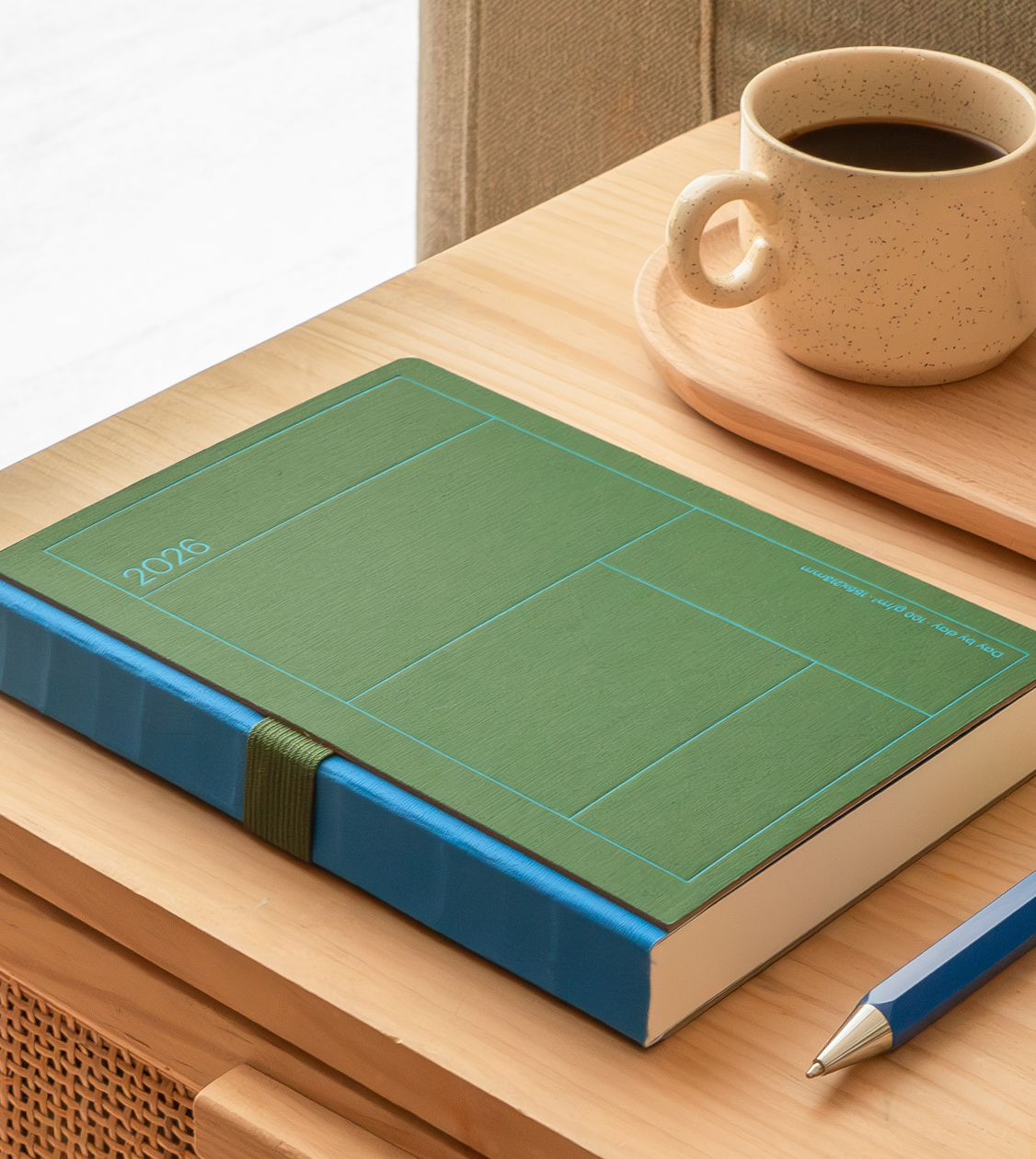 Imagen de dirección de arte de la agenda 2026 de Miquelrius desarrollado por Nomon Design, agencia de branding, diseño gráfico y packaging en Barcelona.